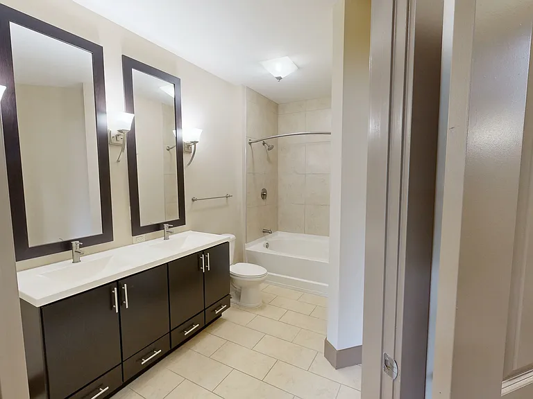 Latitude at Deerfield Crossing — Photo 74