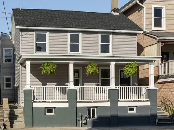 195 Chambers St, Phillipsburg Town, NJ 08865
