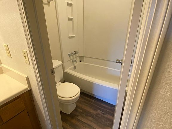 4th image of 1522 E Lindsey St APT K