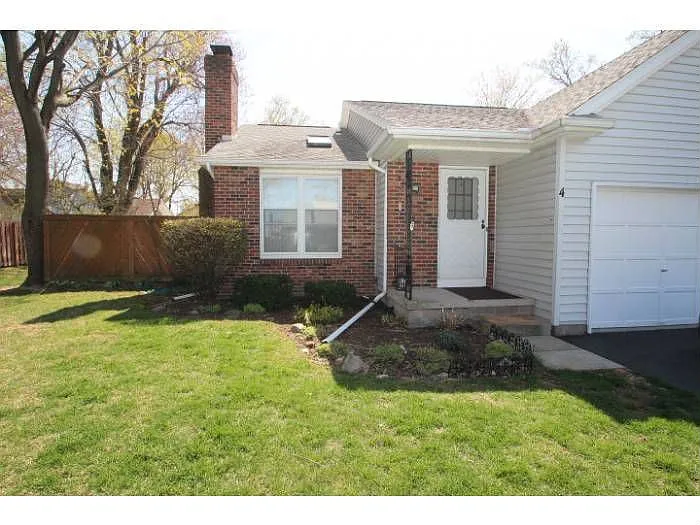 4 Flower Dale Dr photo 1