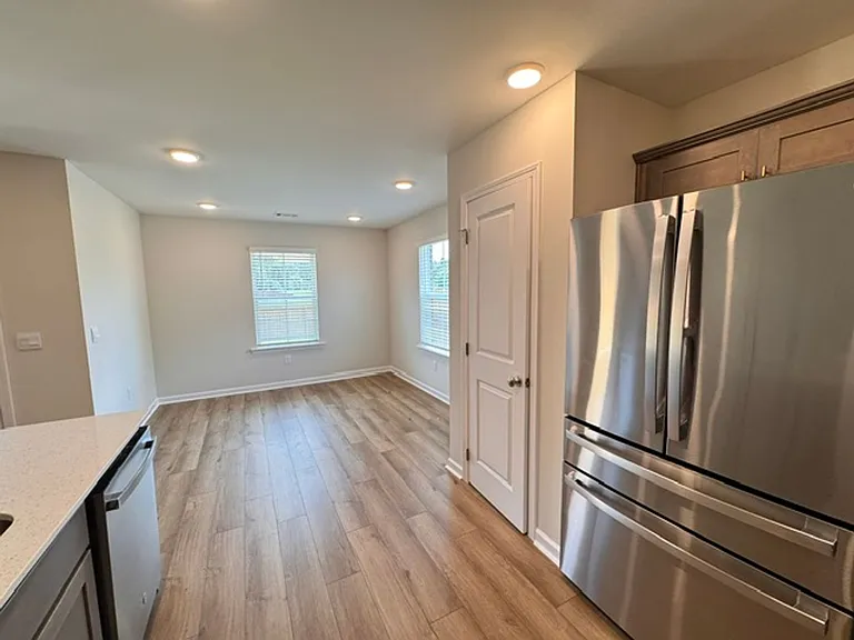 28 Coolidge Dr — Photo 23