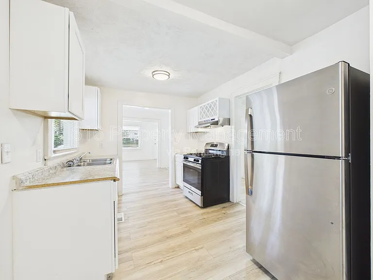 7131 Olive St — Photo 8