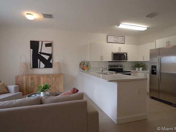 4th image of 1213 NW 3rd Ln #1213