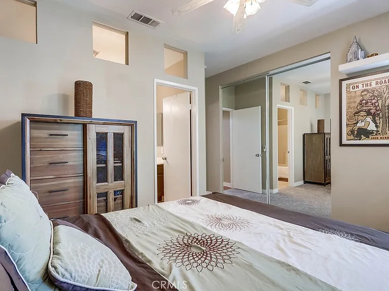 54 Santa Barbara Ct — Photo 25