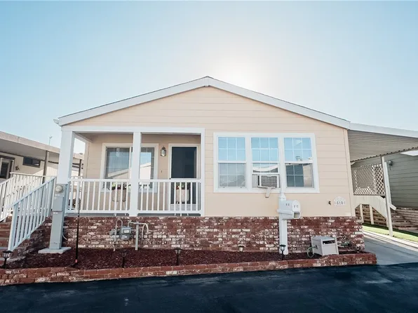 810 Eucalyptus Ln, Fountain Valley, CA 92708