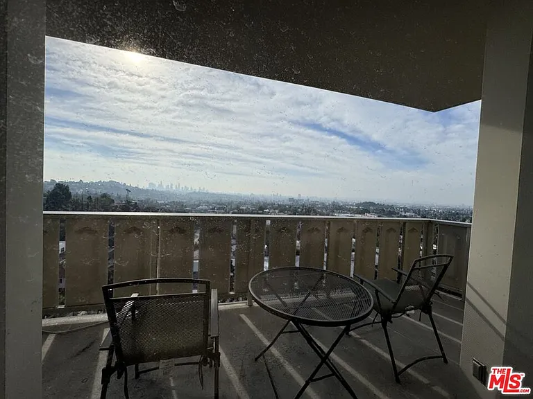 4411 Los Feliz Blvd #1205 — Photo 21