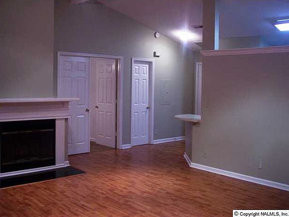 4th image of 4998 Seven Pine Cir