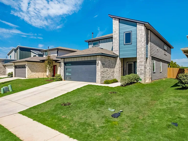 109 Cupreata Ln — Photo 42