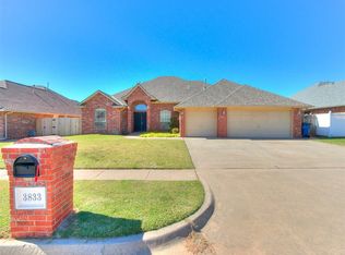 3833 Pachem Ave, Harrah, OK 73045