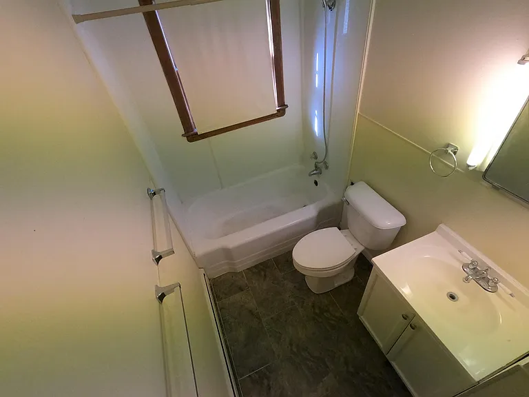 509 Beachgrove Dr #4 — Photo 11