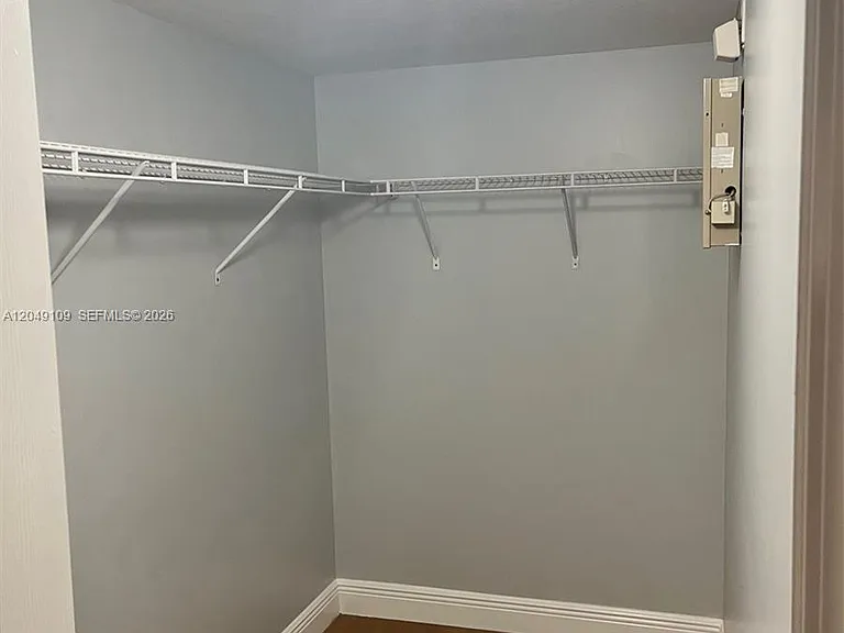 1261 SE 27th St #104 — Photo 8