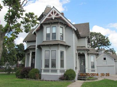 704 1st Ave, Vinton, IA, 52349