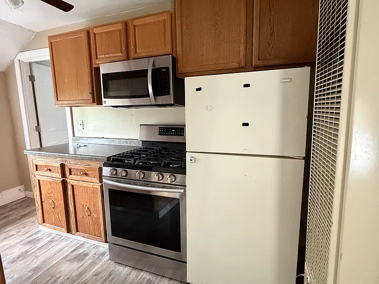 113 W Monroe St — Photo 5