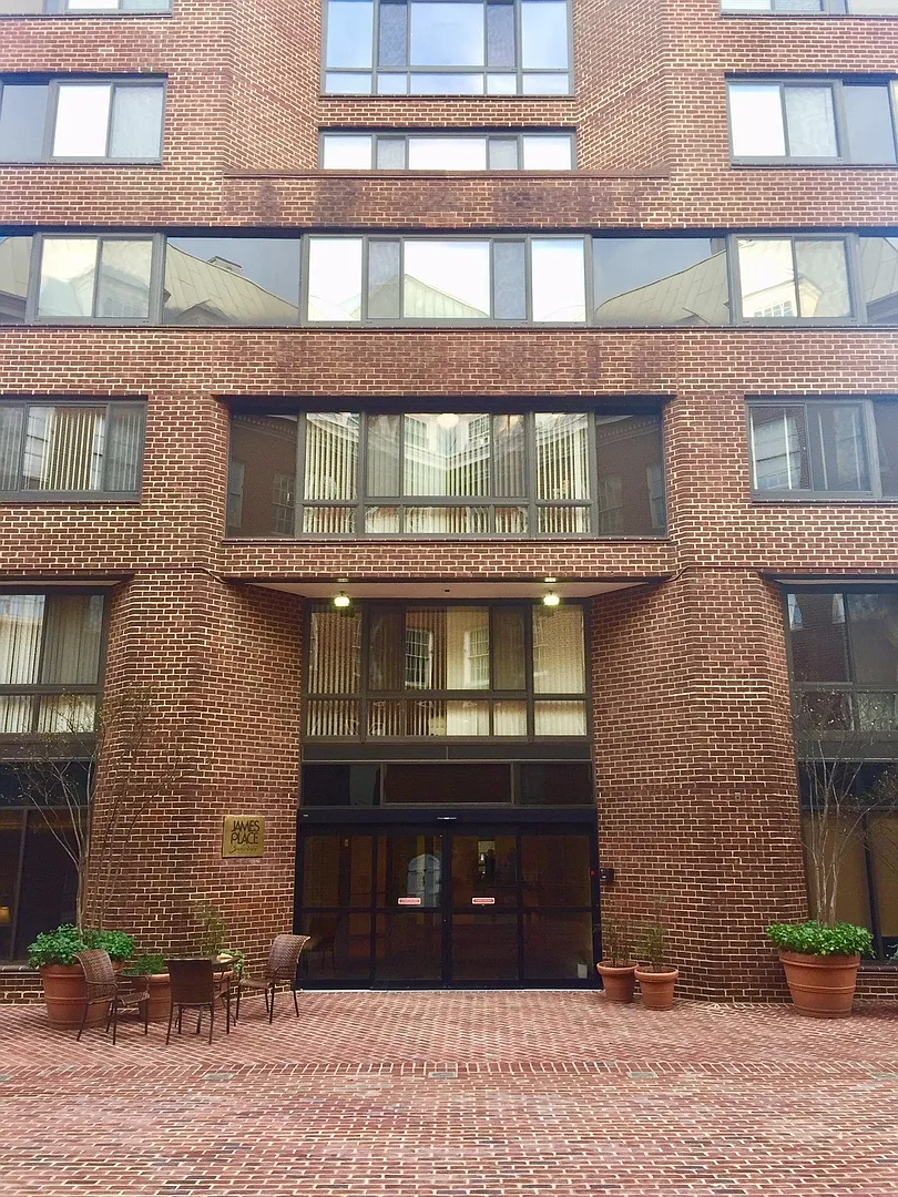 Updated Kitchen-1Bed 1Bath w Garage Parking at Georgetown Condo — Photo 1