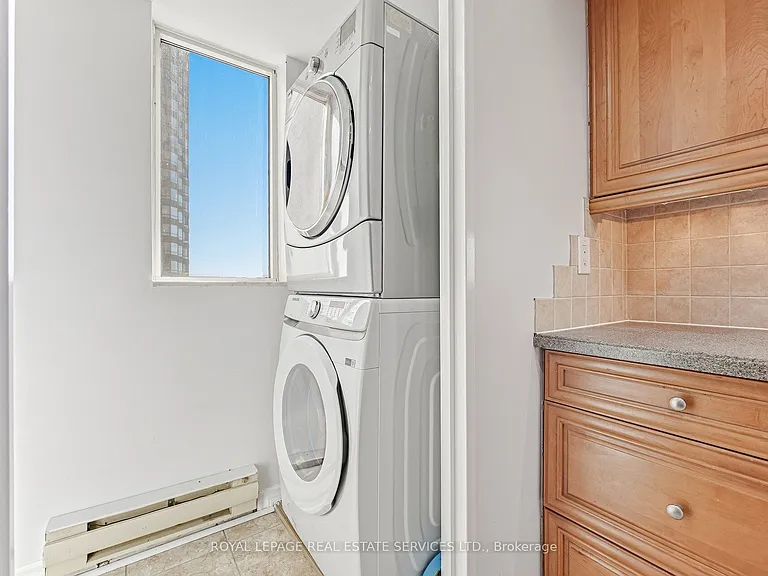 285 Enfield Pl #604 — Photo 37