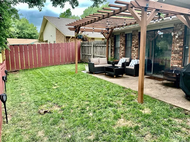 1809 Denim Ln — Photo 12