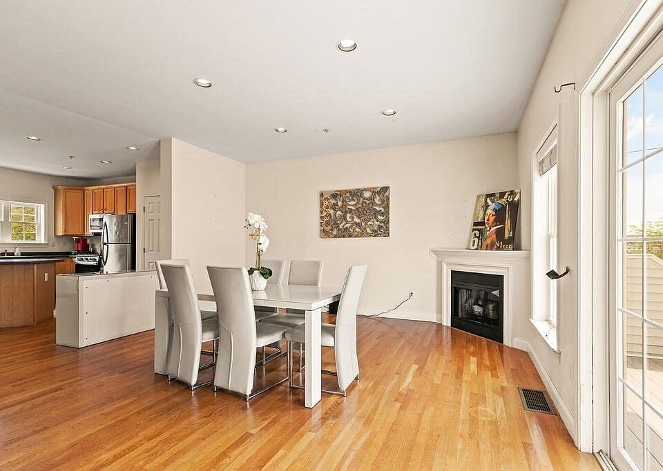 16 Amaranth Pl UNIT 16, Medford, MA 02155 MLS 73124742 Zillow