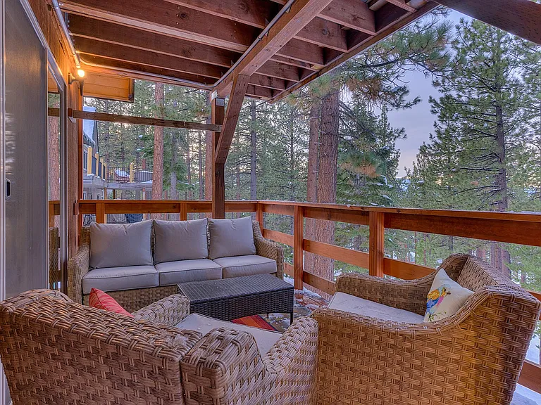 2433 Sutter Trl — Photo 27