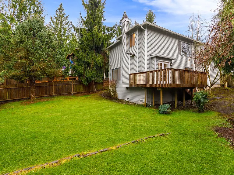 10708 NE 107th Pl — Photo 5