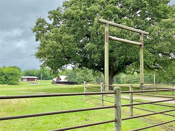 2nd image of 218 County Road 4772