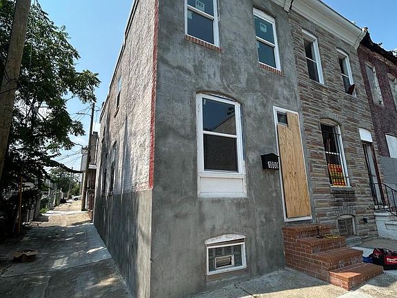 2nd image of 1800 N Chapel St