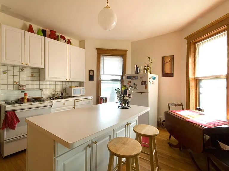 1826 W Patterson Ave #3 — Photo 2