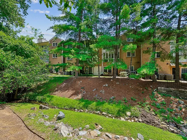 5702 Brewer House Cir #T3-12 — Photo 32