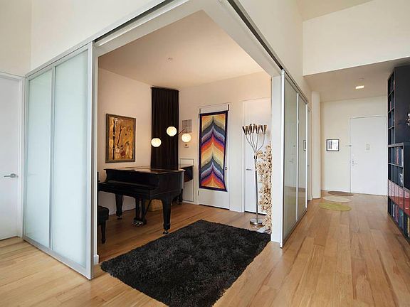 2nd image of 27-28 Thomson Ave #415