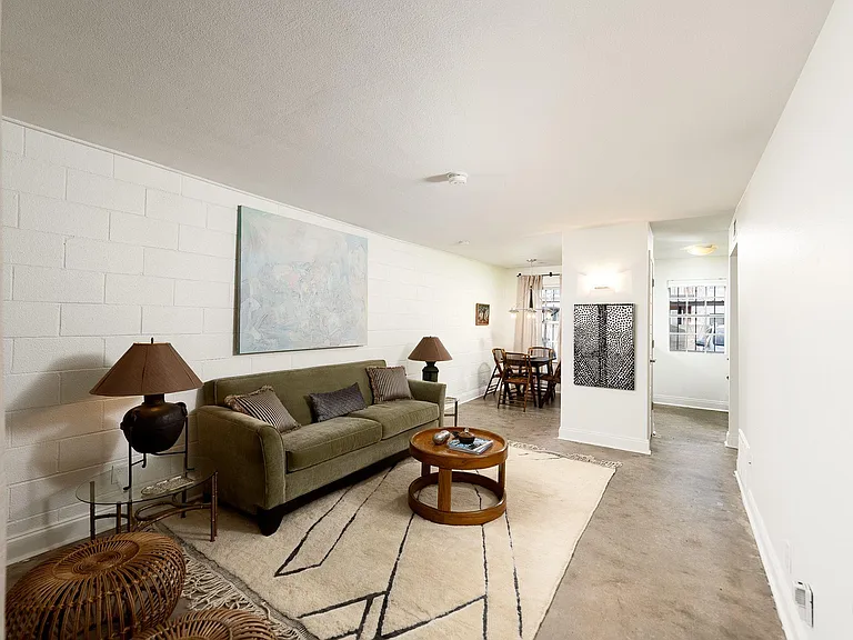 300 Crockett St #109 — Photo 3