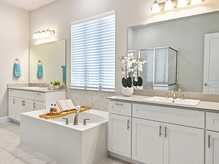 4129 Angelina Dr — Photo 17