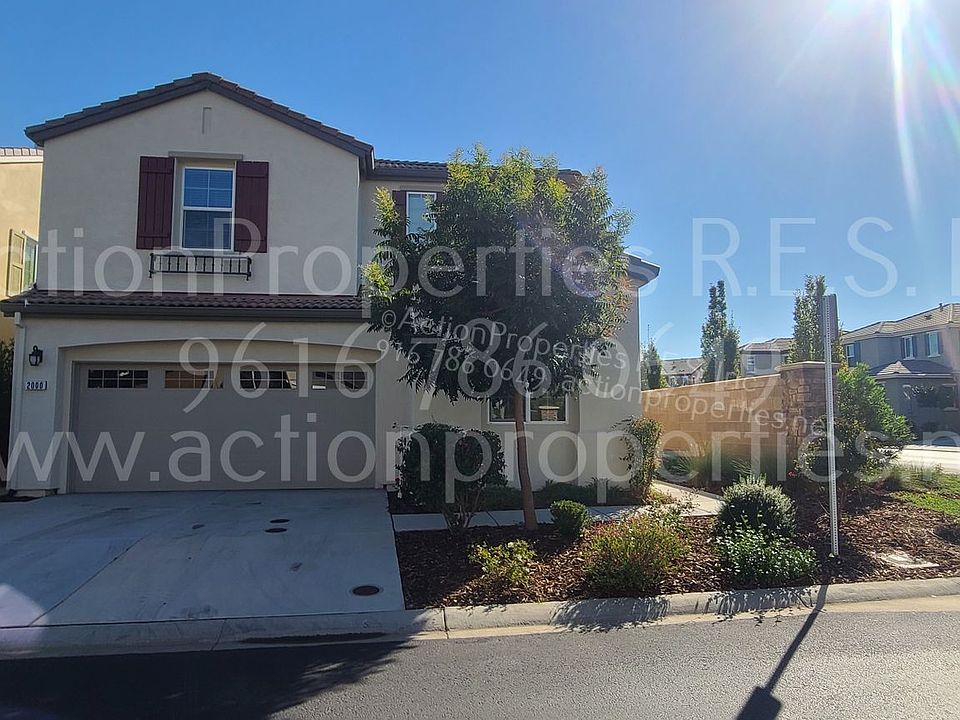1st image of 2000 Sycamore Grove Ln