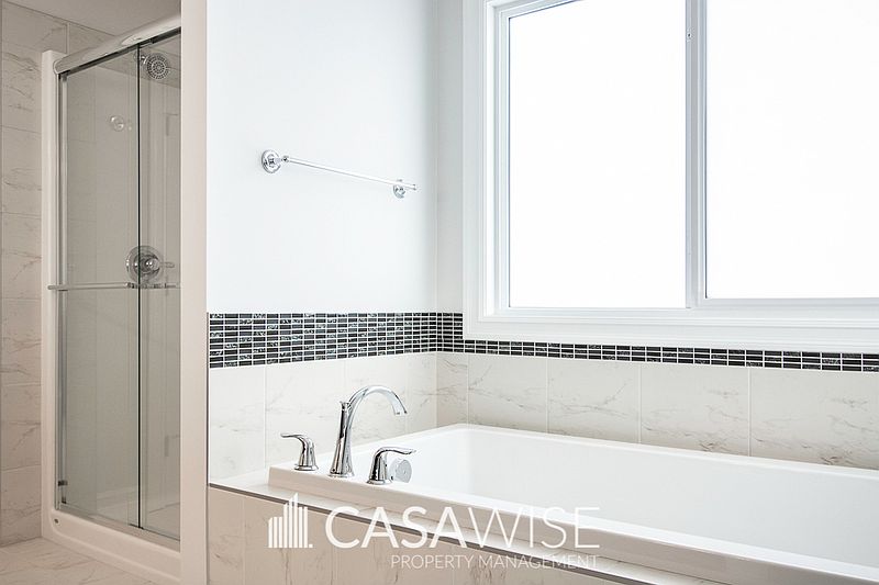 Edmonton House for rent - 4 Bedrooms — photo 9