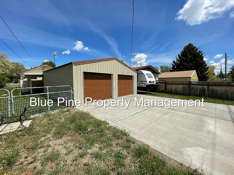907 J St — Photo 12