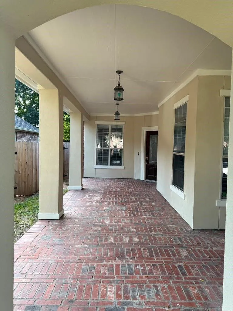 4 bed, 3.5 bath, 3208 sqft, $3,500 — Photo 3