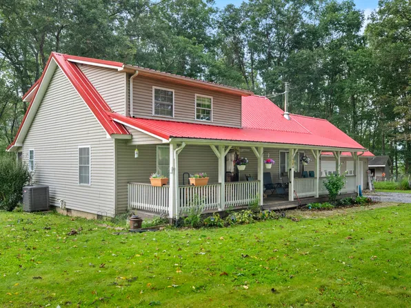 2899 Brownstown Rd, Renick, WV 24966