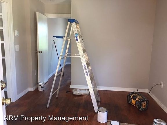 3rd image of 7 Phlegar St #B