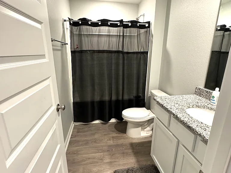 17176 Muse St — Photo 26