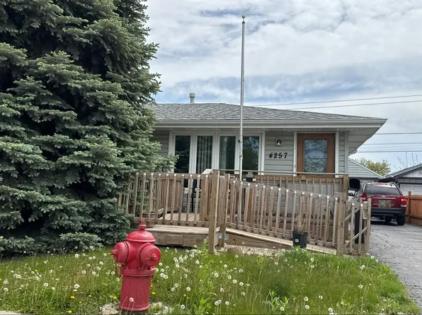 4257 Southwest Hwy, Hometown, IL 60456