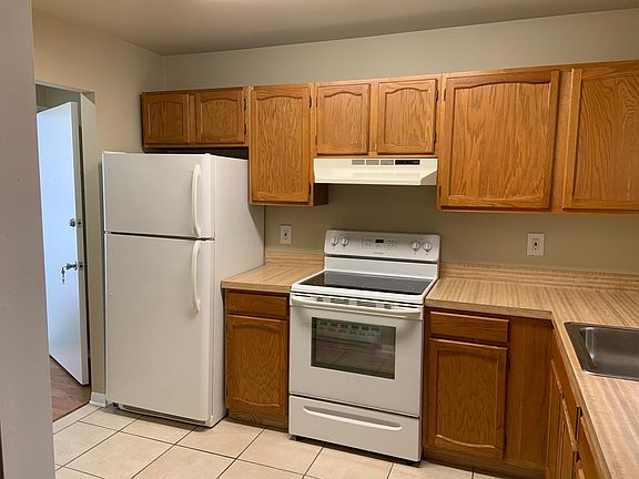 3rd image of 2301 S 13th St Floor 2