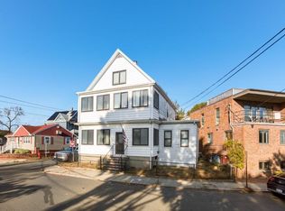 16 Washington Sq, Revere, MA 02151
