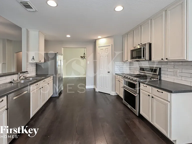 16611 Cypress Marsh Ct — Photo 6