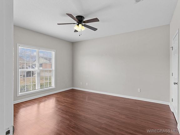 5th image of 112 Wingate Ave