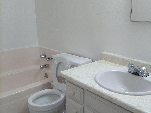 4th image of 1230 Rosalia Ave APT A