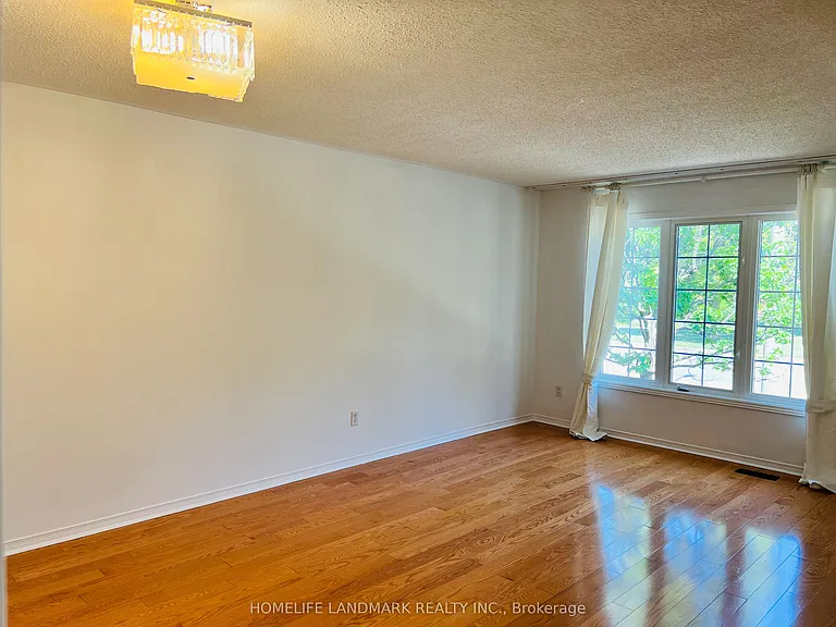 309 Bantry Ave — Photo 3