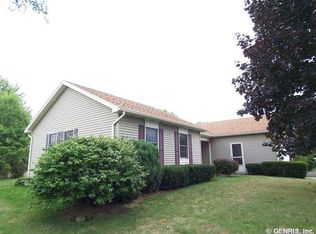 961 Limpet Dr, Webster, NY