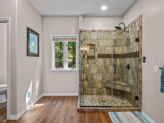 5th image of 399 Plateau Ln