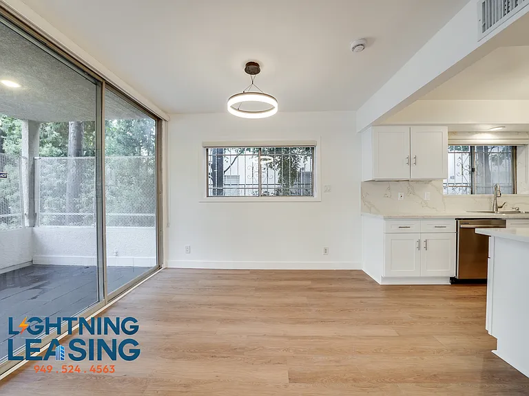 408 N Palm Dr #101 — Photo 26