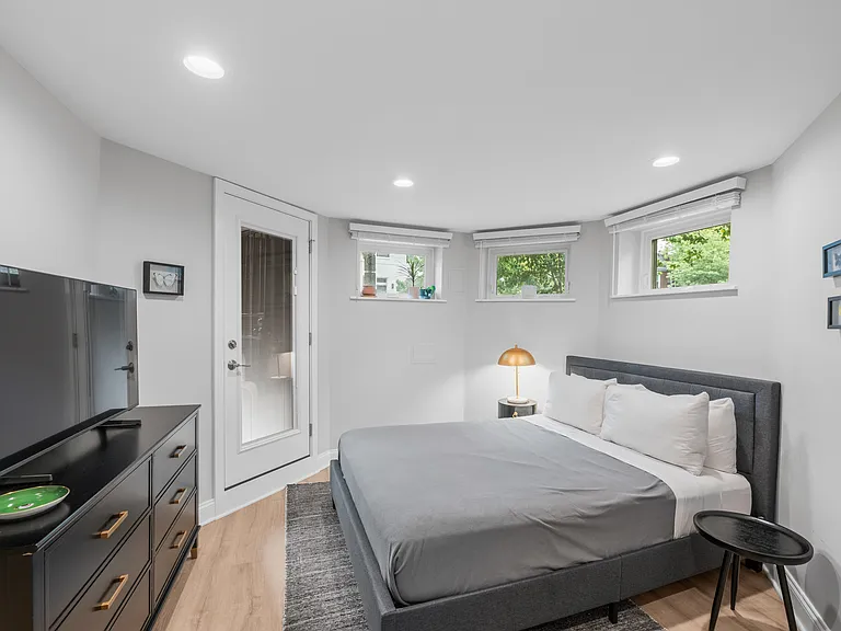 3002 11th St NW #B — Photo 16