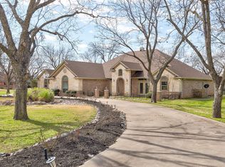 10014 Flight Plan Dr, Granbury, TX 76049