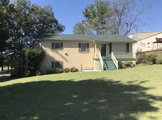 1904 Upper Finley Rd, Dyersburg, TN 38024